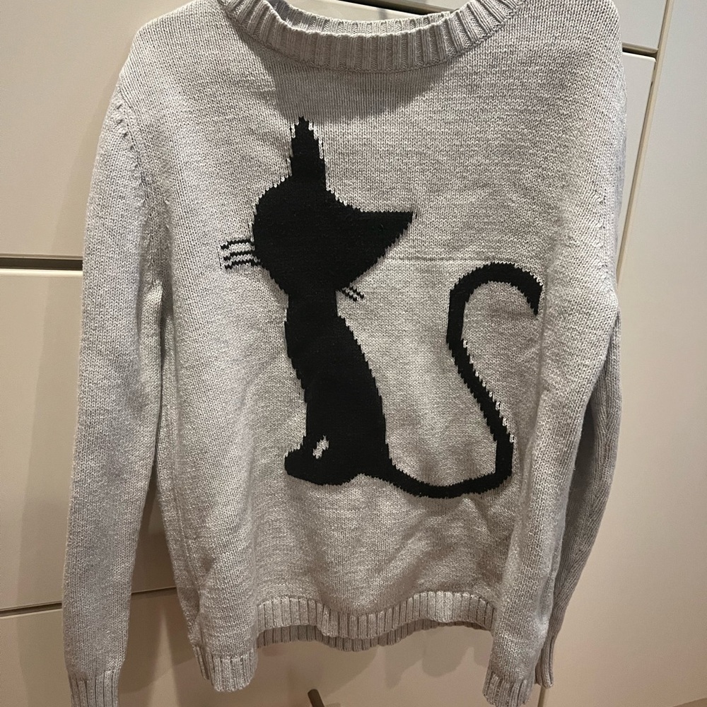 Old Navy Gray Sweater with Black Cat Design